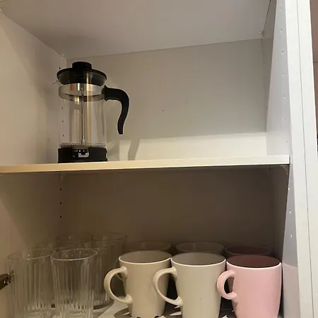 Cozy One-bedroom With A Parking Spot 公寓