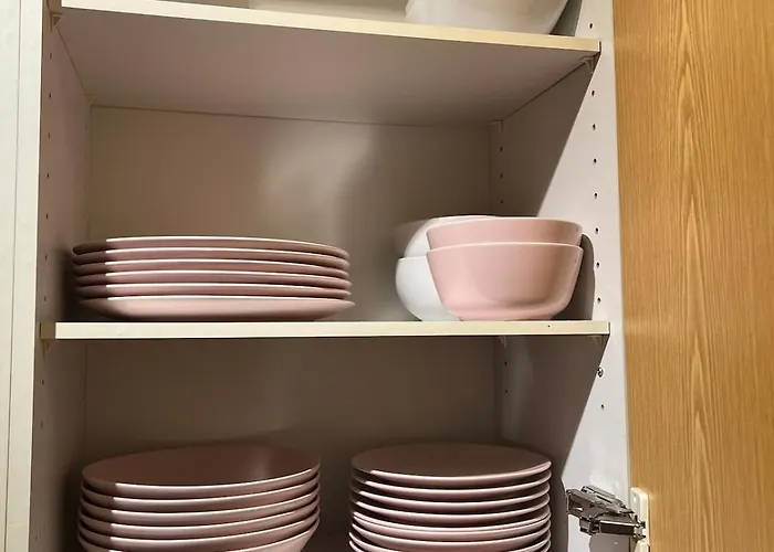 Cozy One-bedroom With A Parking Spot 凯米